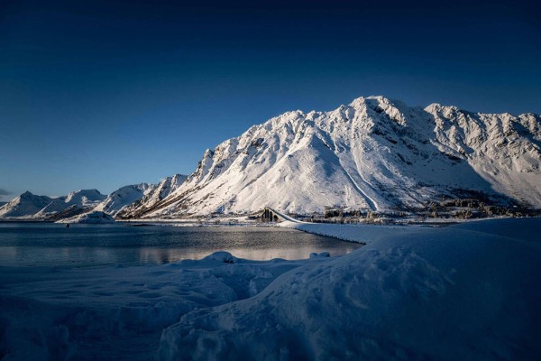 爱看机器人旁白校对法：盯情绪替代证据吗，立刻把主语写出来（不费劲但管用）